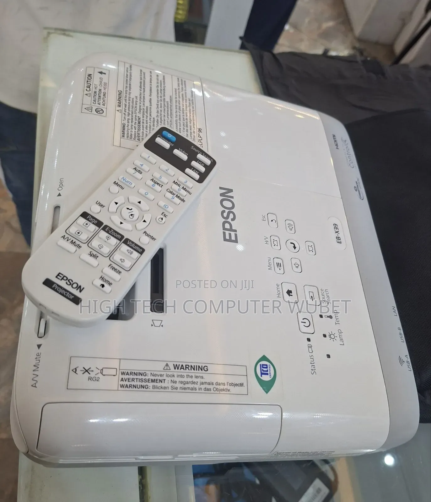 Brand New Epson Projector 
Has Remote and Bag 
Model Name:
