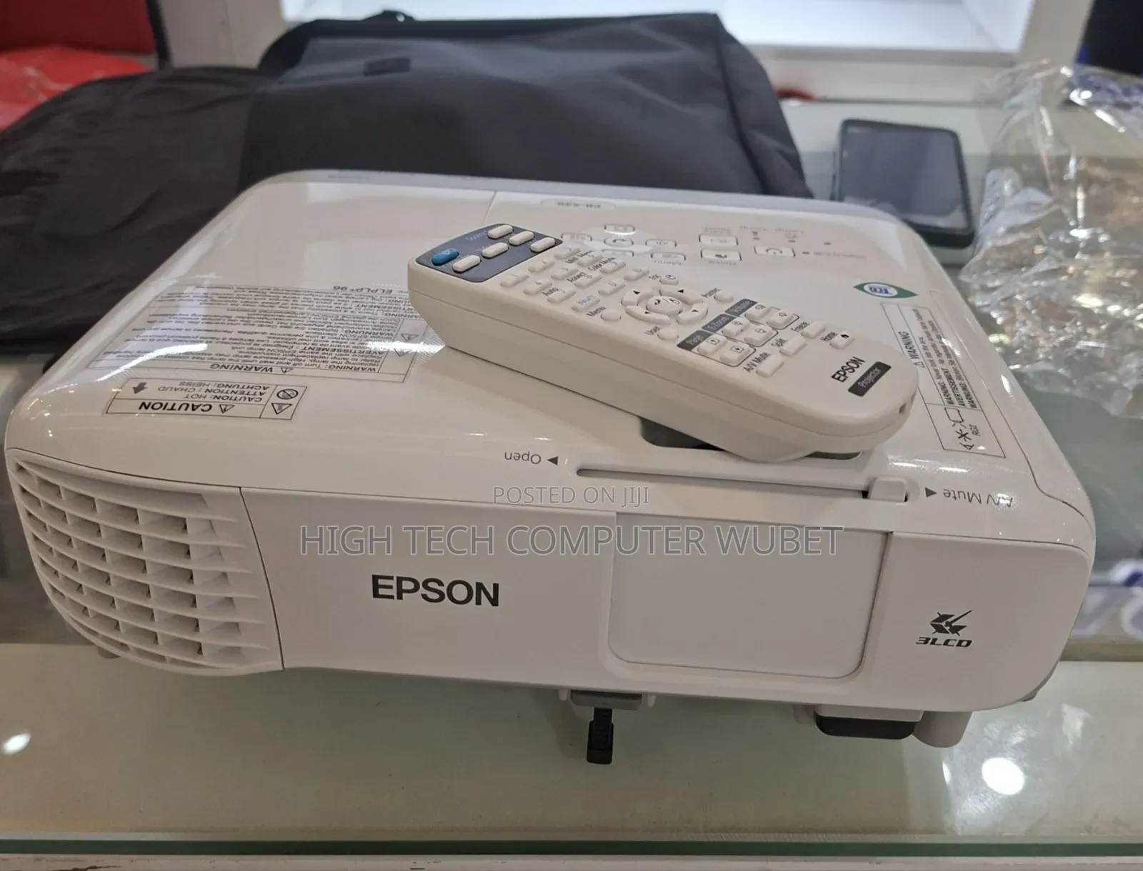 Brand New Epson Projector 
Has Remote and Bag 
Model Name:
