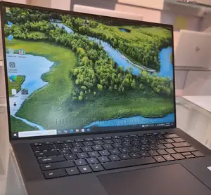 New Laptop Dell Precision 5570 32GB Intel Core I7 SSD 512GB