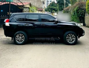 Toyota Land Cruiser Prado 2012 Matt Black