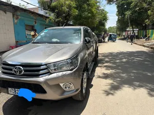 Photo - Toyota Hilux Revo Single Cab Deisel 2.4 RWD 2017 Gray