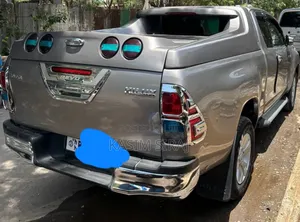 Toyota Hilux Revo Single Cab Deisel 2.4 RWD 2017 Gray