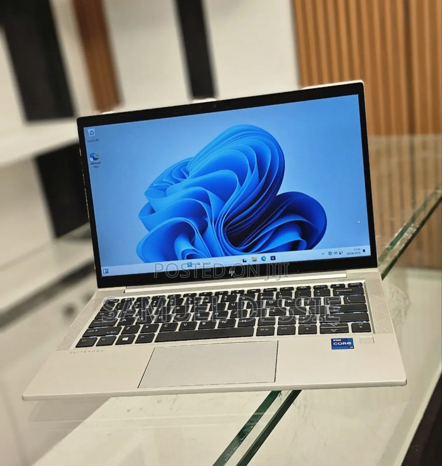 New Laptop HP EliteBook 830 G8 16GB Intel Core I7 SSD 512GB