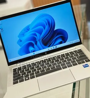 New Laptop HP EliteBook 830 G8 16GB Intel Core I7 SSD 512GB