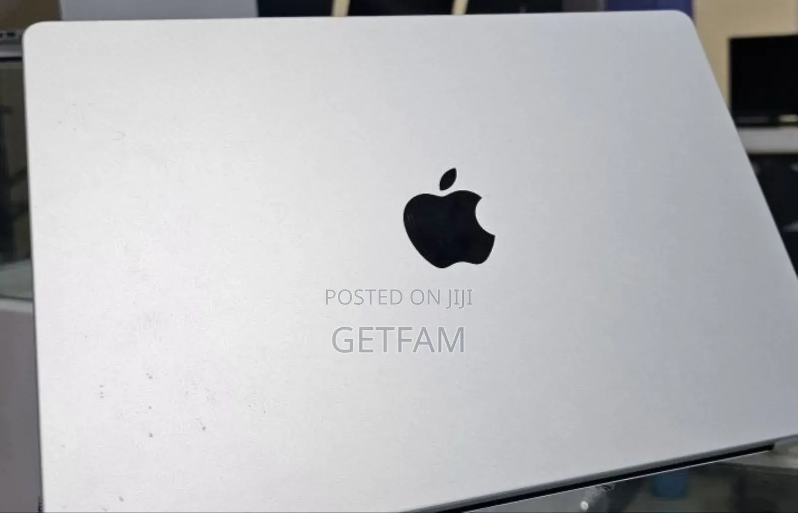 New Laptop Apple MacBook Air 2022 M2 8GB Intel Core I5 SSD 512GB