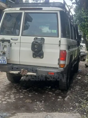 Toyota Land Cruiser 4.5 V8 TD 2018 White