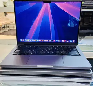 New Laptop Apple MacBook Pro M1 16GB Apple M1 SSD 1T