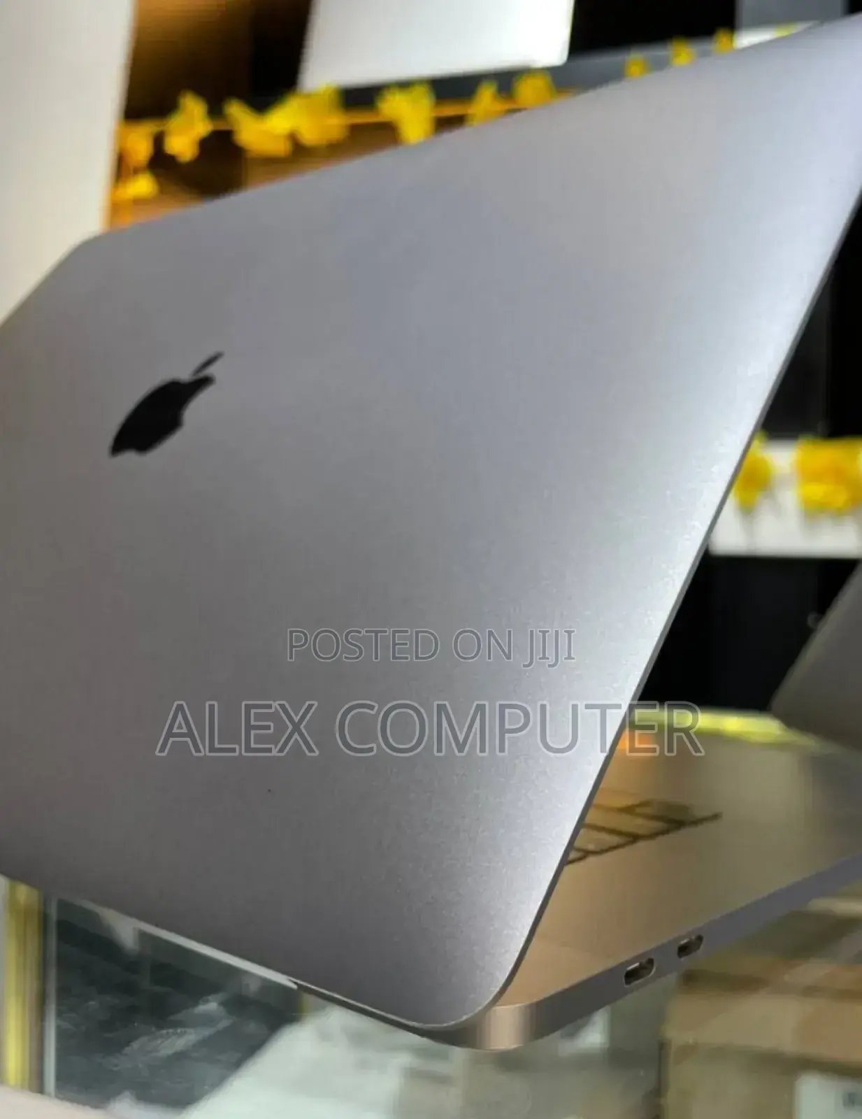 New Laptop Apple MacBook Pro 2019 32GB Intel Core I9 SSD 1T