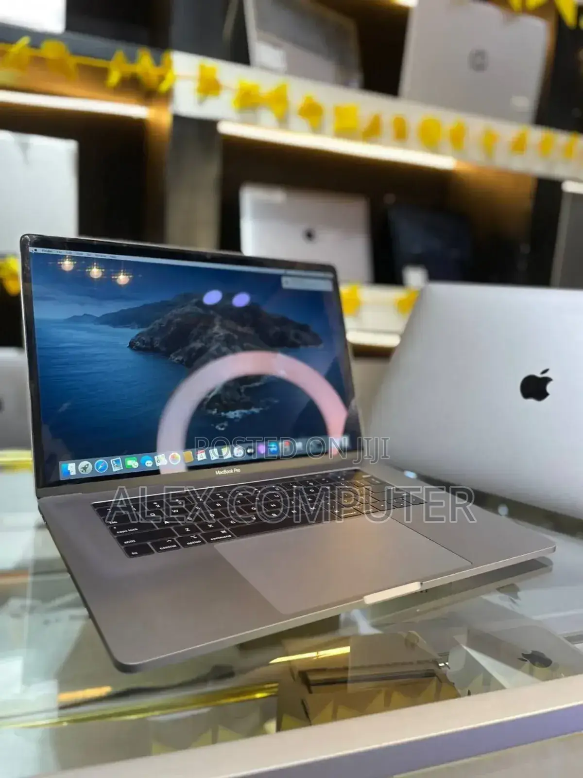 New Laptop Apple MacBook Pro 2019 32GB Intel Core I9 SSD 1T