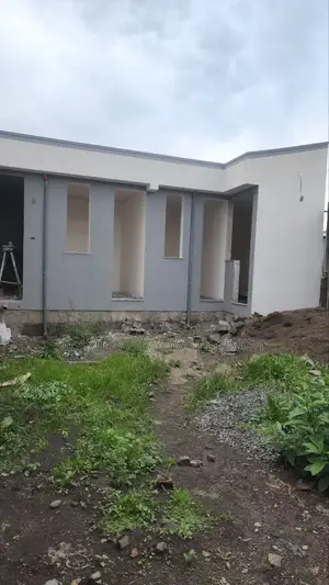3bdrm House in ለገጣፎ አካባቢ ሠርቪስ ቤት, Oromia-Finfinne for sale