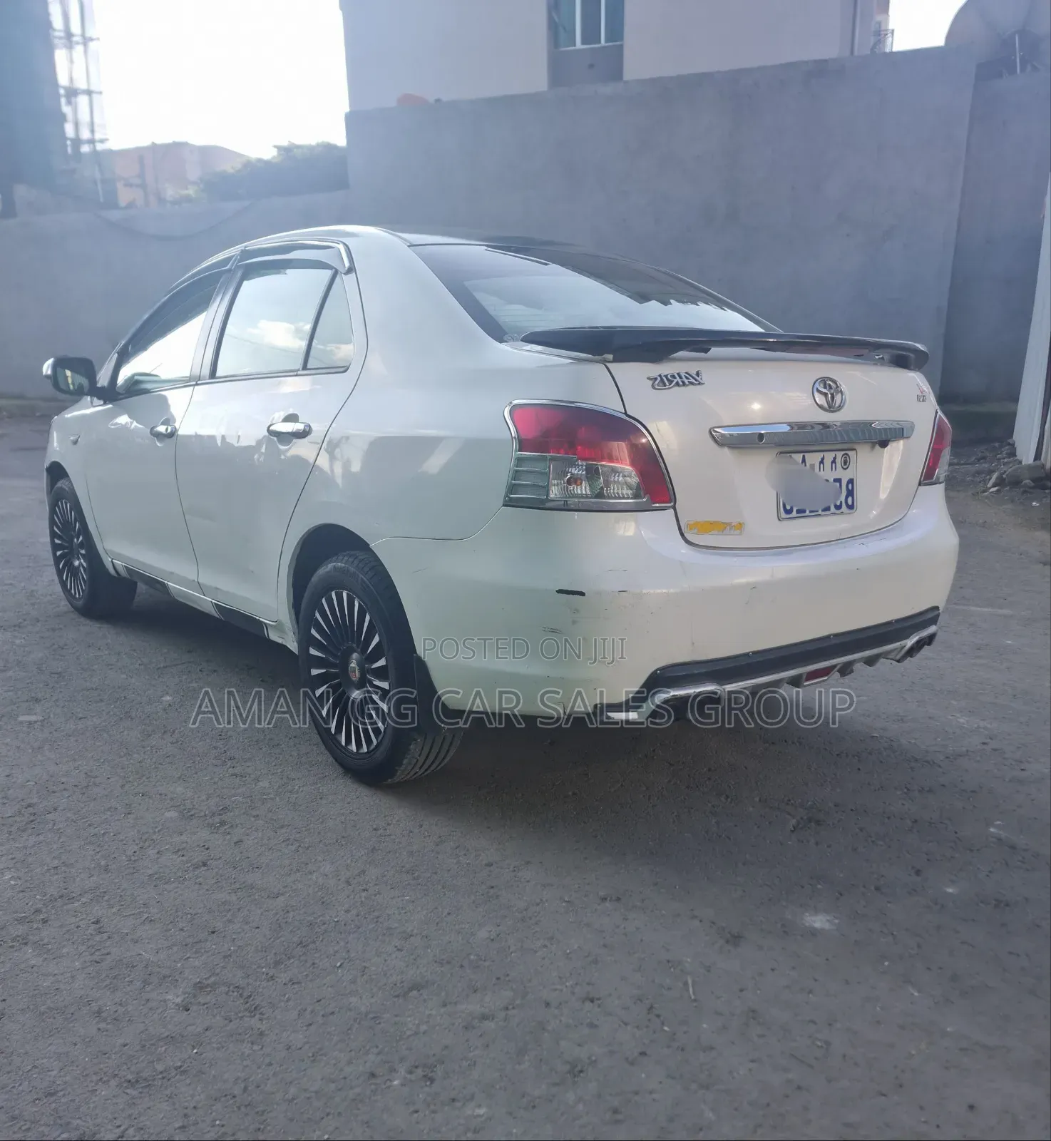 Toyota Yaris 2010 White