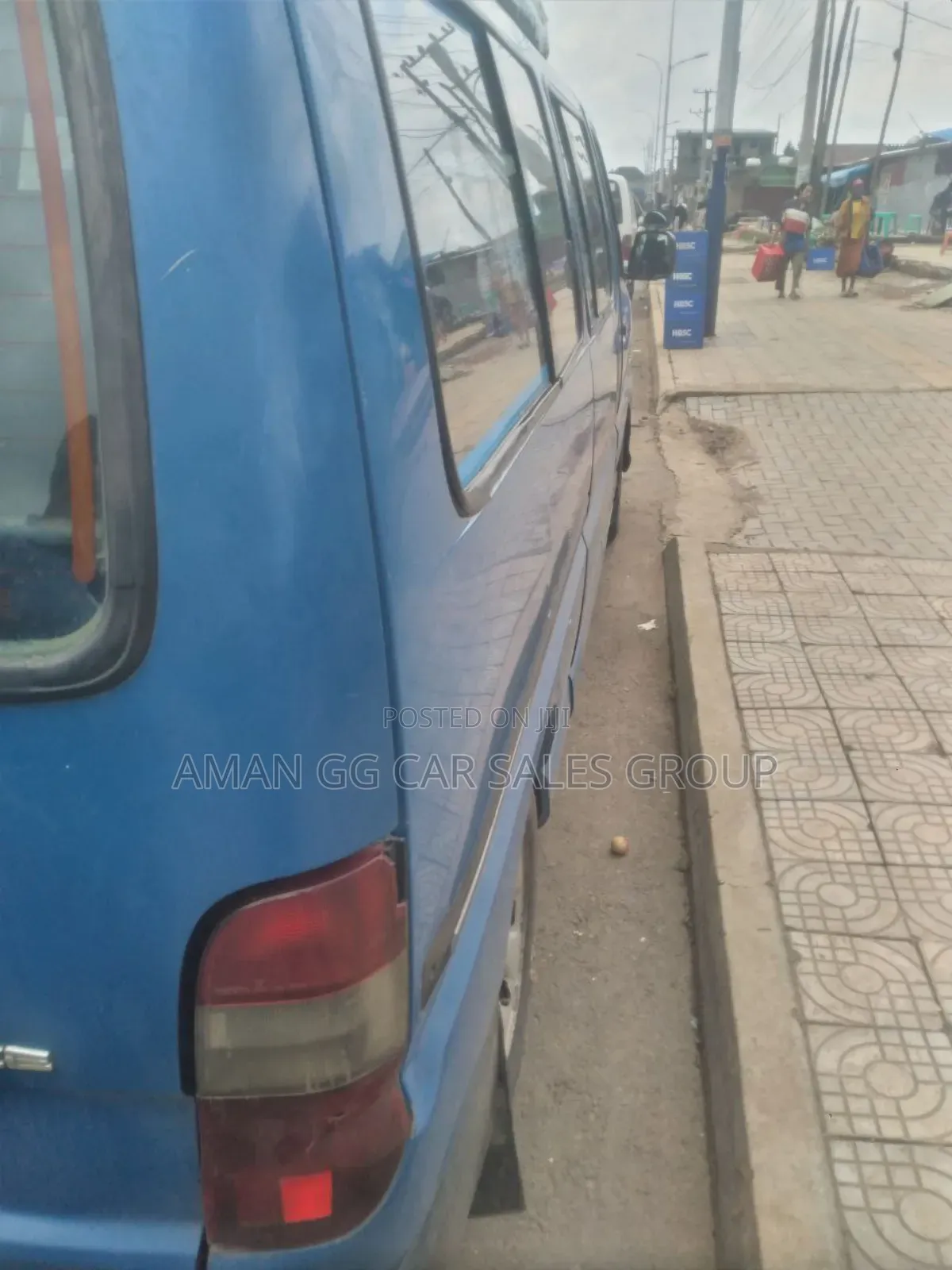 Toyota HiAce 2009 Blue