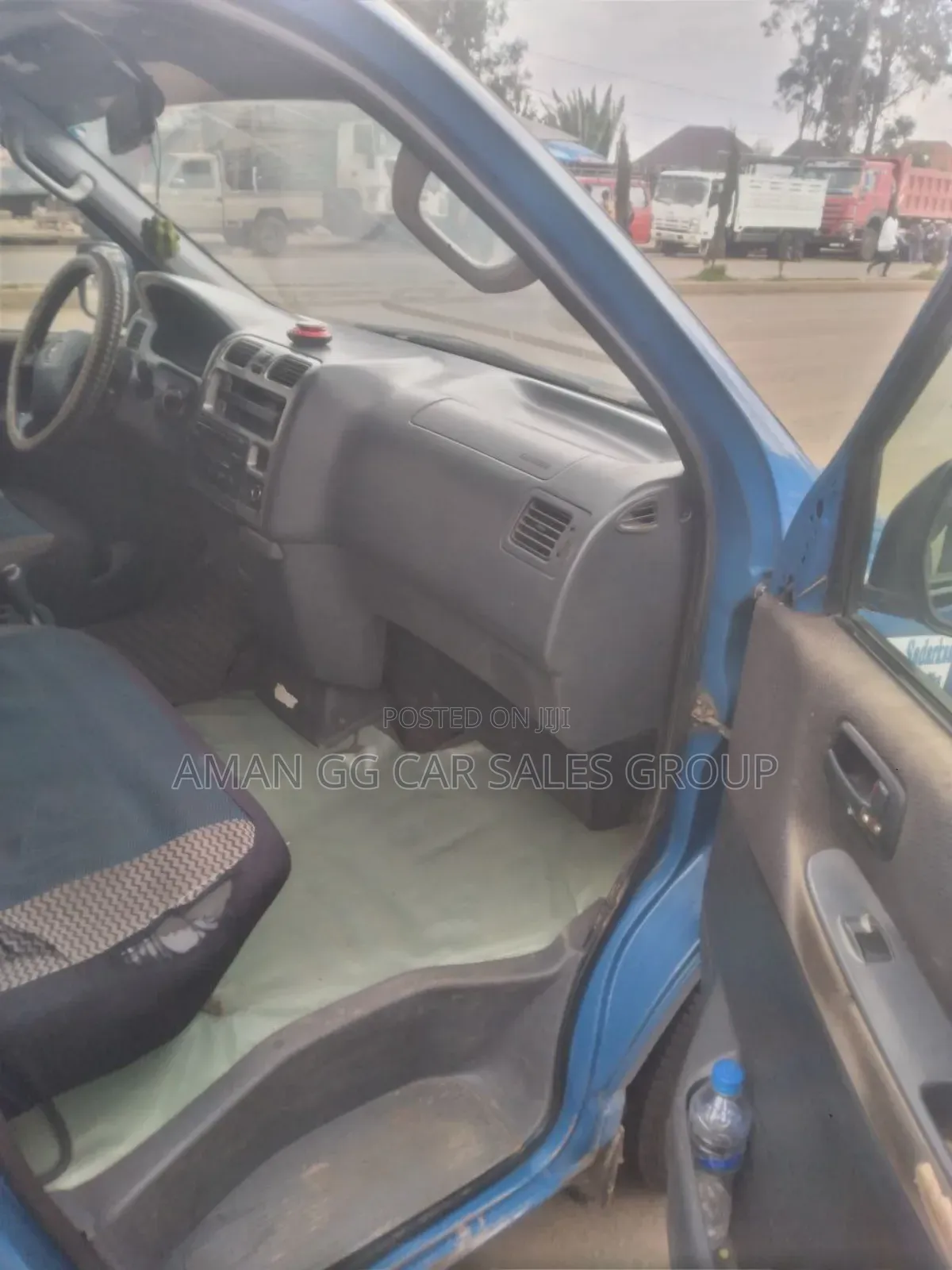 Toyota HiAce 2009 Blue