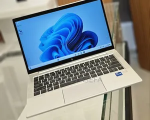 New Laptop HP EliteBook 830 G8 16GB Intel Core I7 SSD 512GB