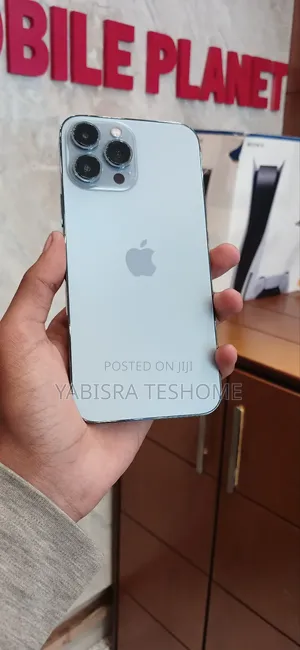 Photo - Apple iPhone 13 Pro Max 256 GB Blue