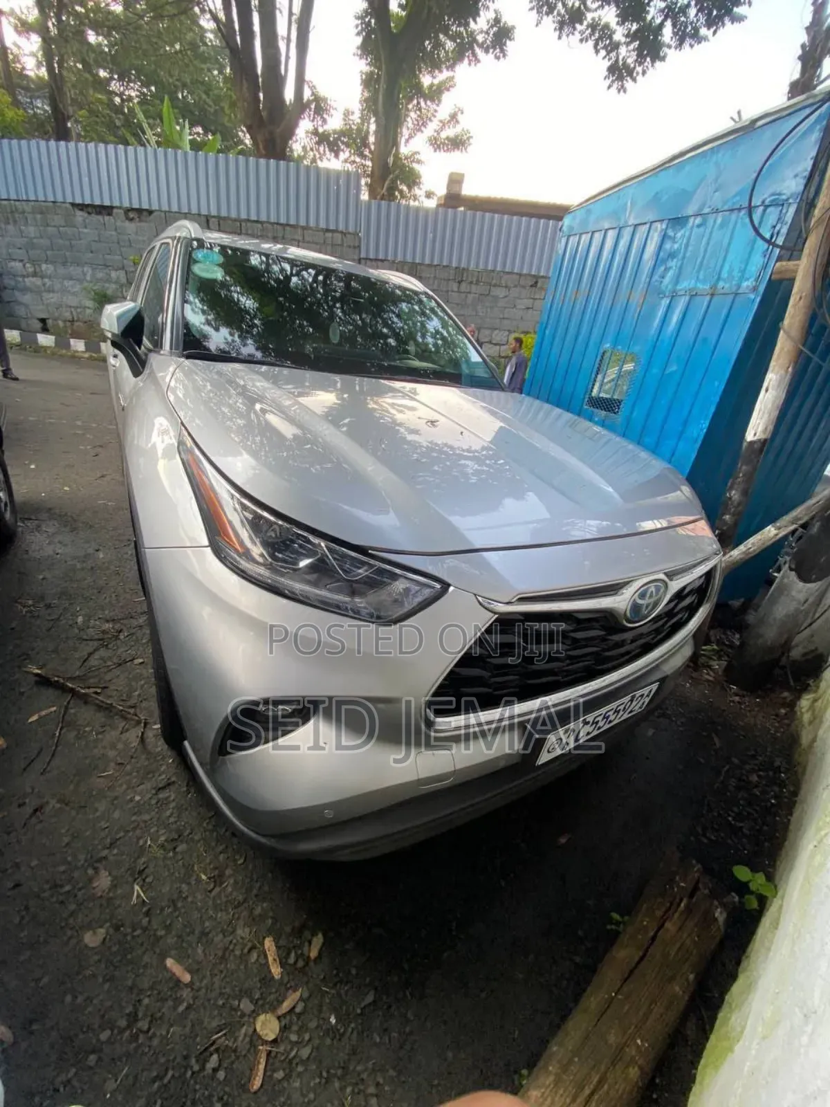 Toyota Highlander Hybrid 2023 Silver