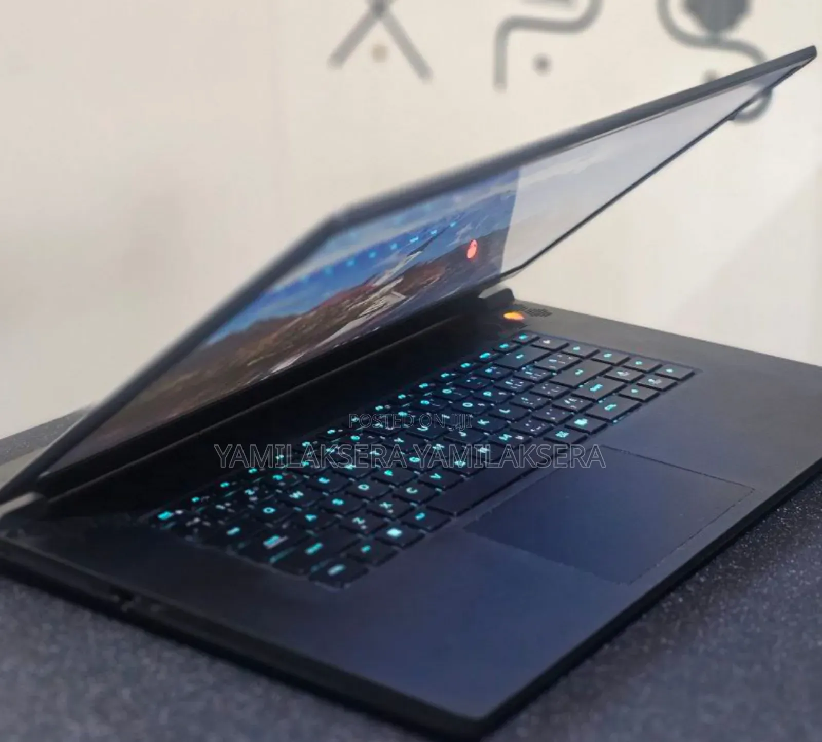 New Laptop Alienware M17x R2 16GB Intel Core I7 SSD 1T