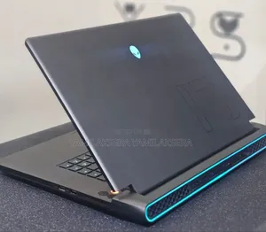 New Laptop Alienware M17x R2 16GB Intel Core I7 SSD 1T