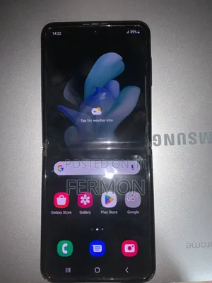 Photo - Samsung Galaxy Z Flip4 512 GB Gray