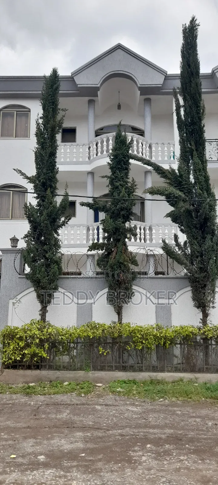 8bdrm House in Haile Garment, Nifas Silk-Lafto for sale