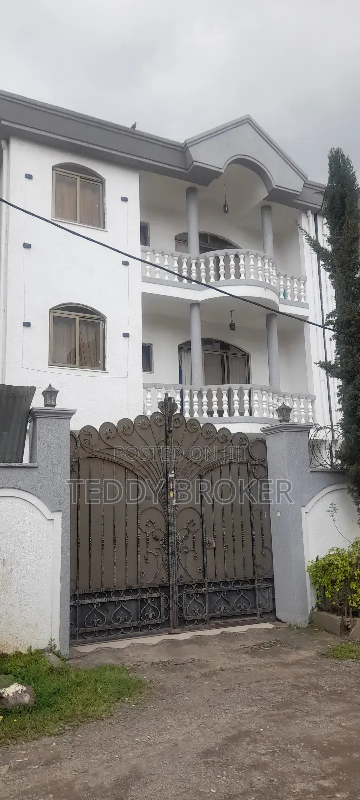 8bdrm House in Haile Garment, Nifas Silk-Lafto for sale