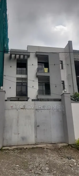 9bdrm House in Haile Garment, Nifas Silk-Lafto for sale