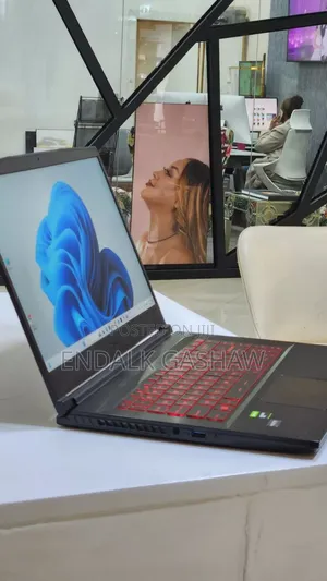 New Laptop MSI GF63 12GB Intel Core I5 SSD 512GB
