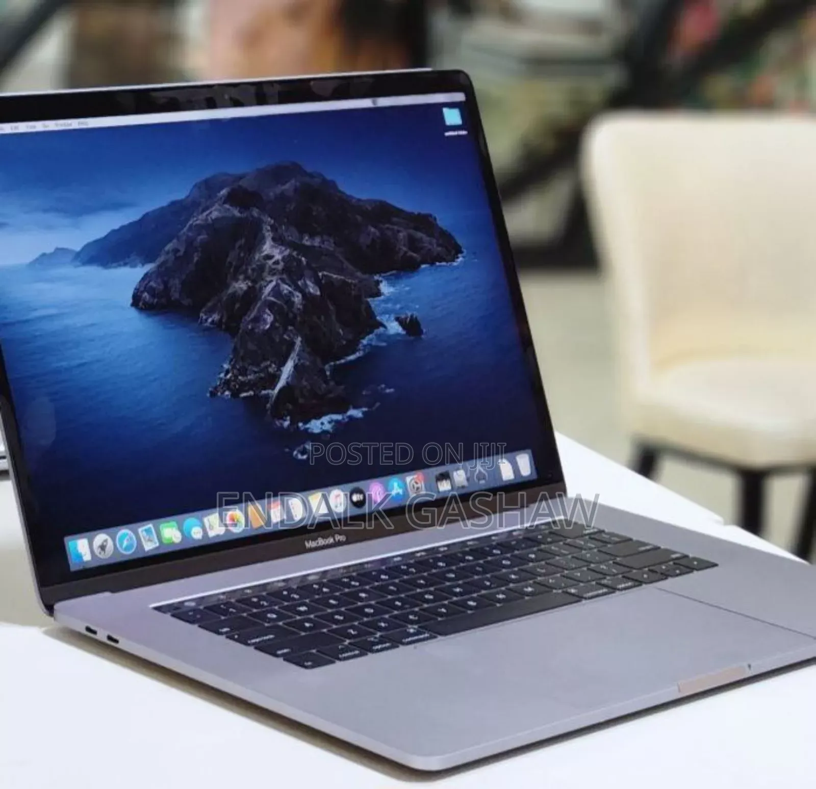 New Laptop Apple MacBook Pro 2019 32GB Intel Core I9 SSD 1T