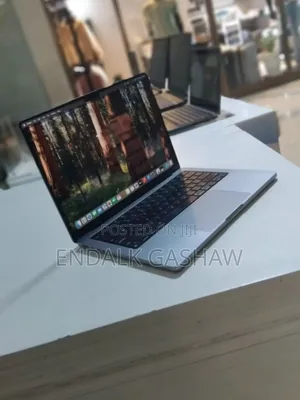 New Laptop Apple MacBook Pro 2021 M1 16GB Apple M1 Pro SSD 512GB