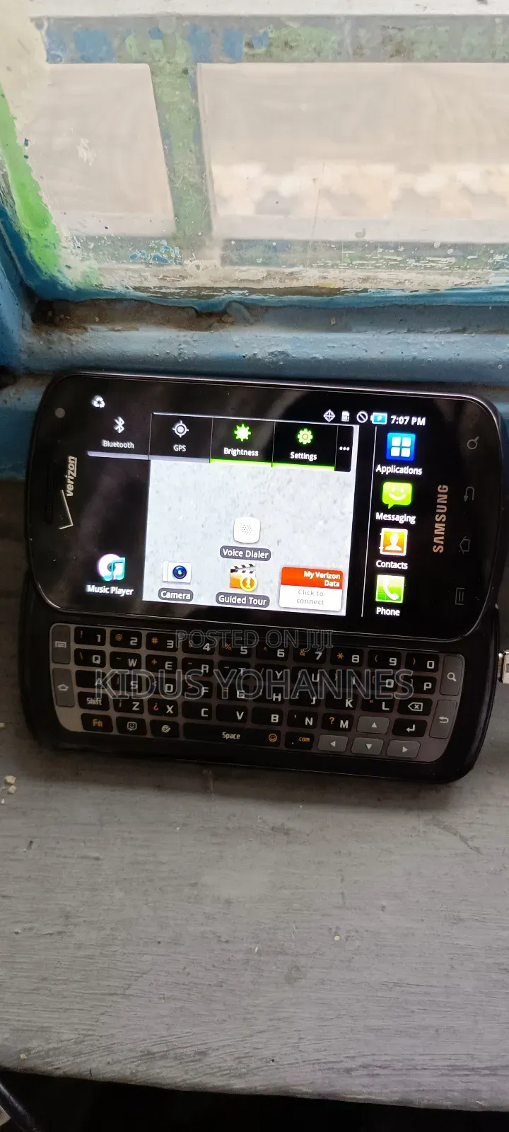 Samsung I405 Stratosphere 4 GB Black