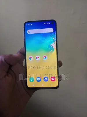 Photo - Samsung Galaxy S10e 128 GB Blue