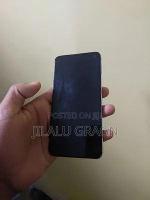 Samsung Galaxy S10e 128 GB Blue