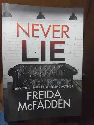 Photo - Never Lie by Freida McFadden