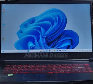 New Laptop MSI GF63 12GB Intel Core I5 SSD 512GB