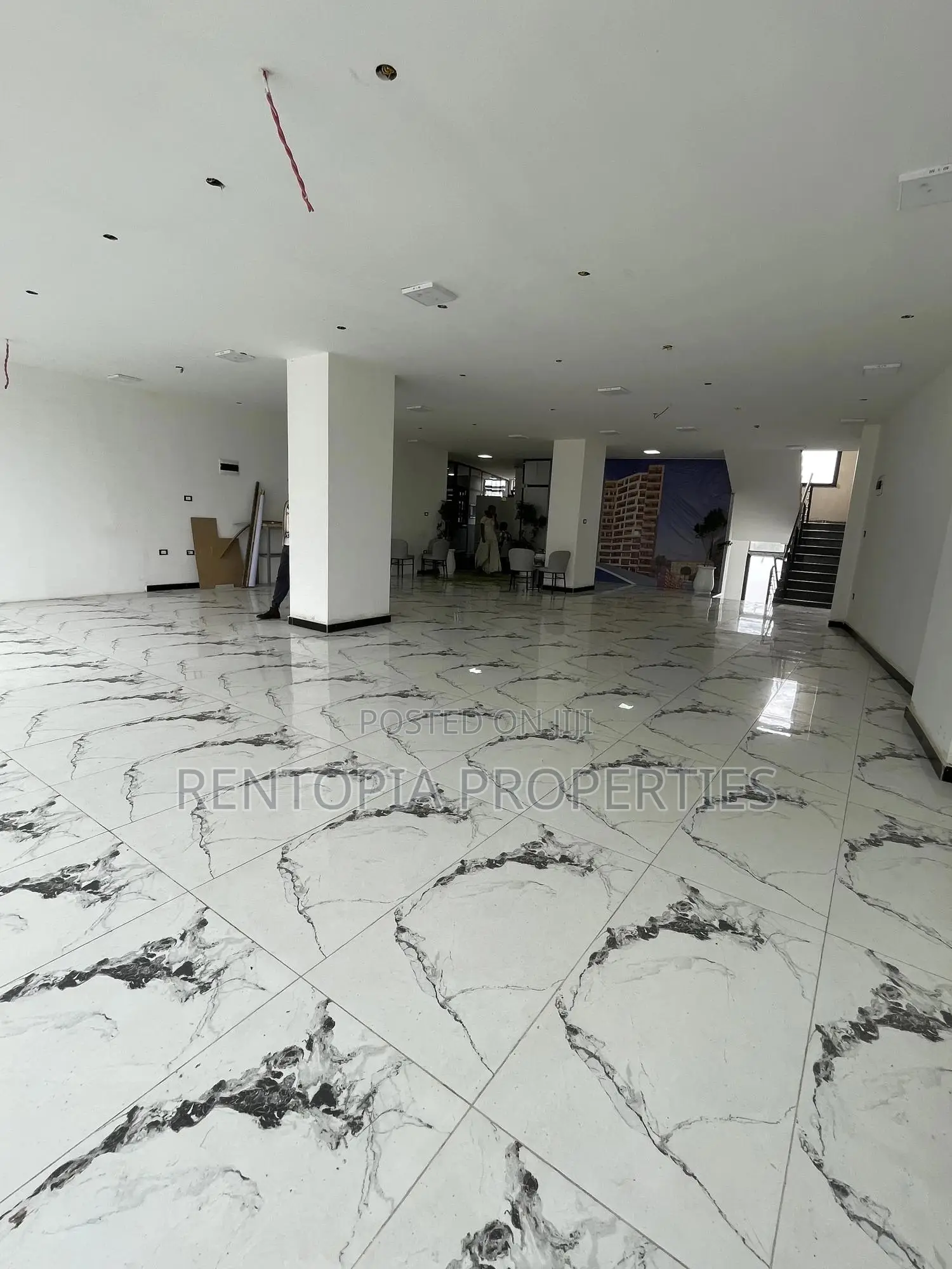 Space for Rent!የሚከራይ የንግድ ቦታ!