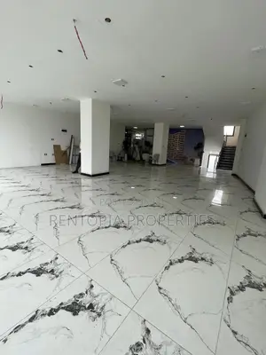 Space for Rent!የሚከራይ የንግድ ቦታ!
