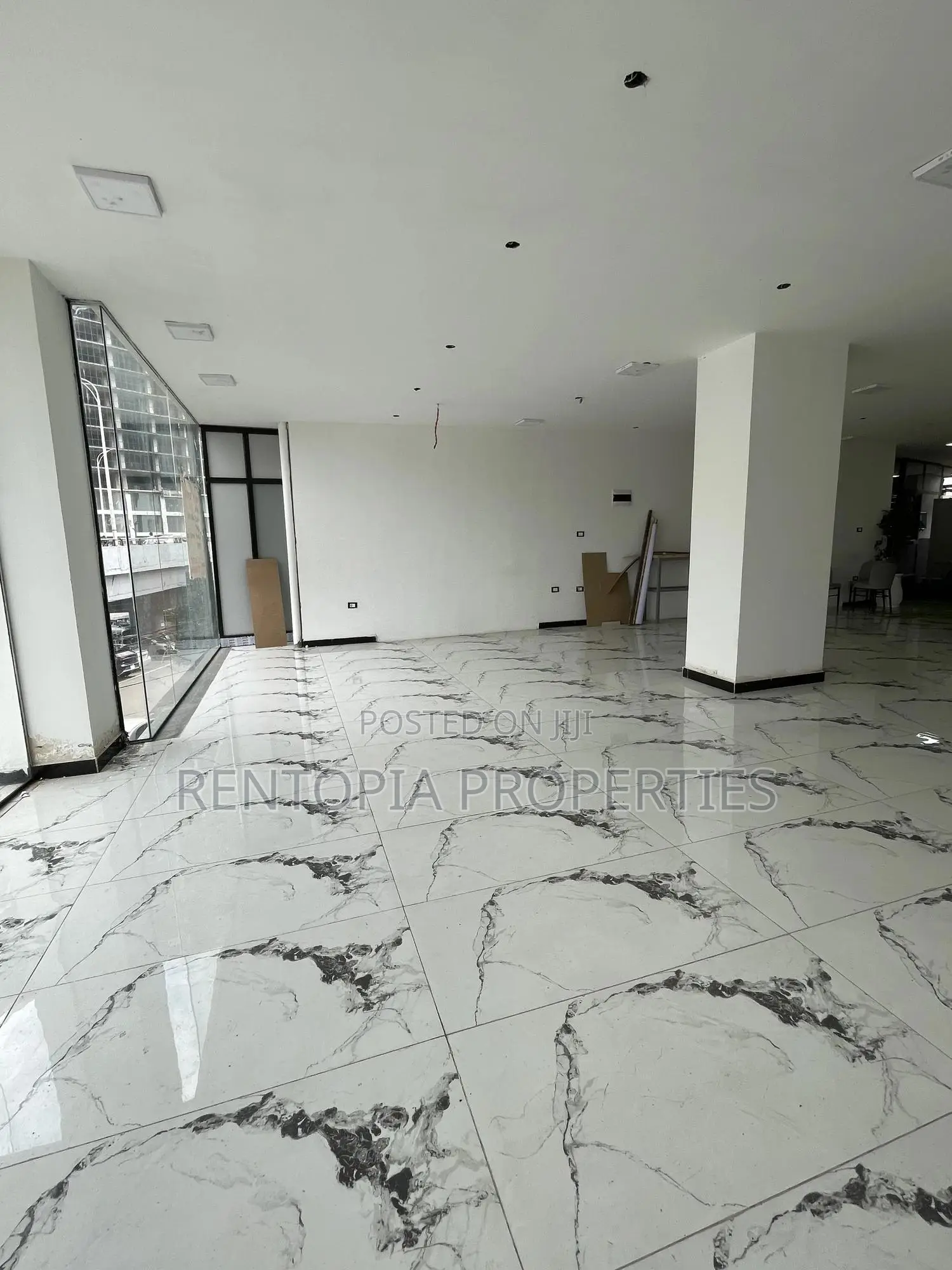 Space for Rent!የሚከራይ የንግድ ቦታ!