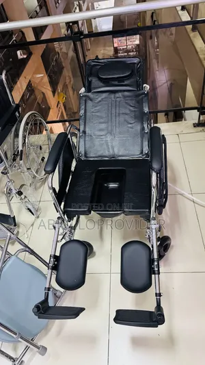 Photo - Toilet Wheelchair 手wheelchair卜wheelchair口wheelchair 手wheelchair 田wheel