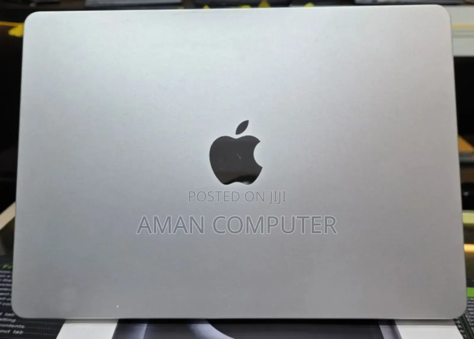 New Laptop Apple MacBook Air 2022 M2 16GB Intel SSD 256GB