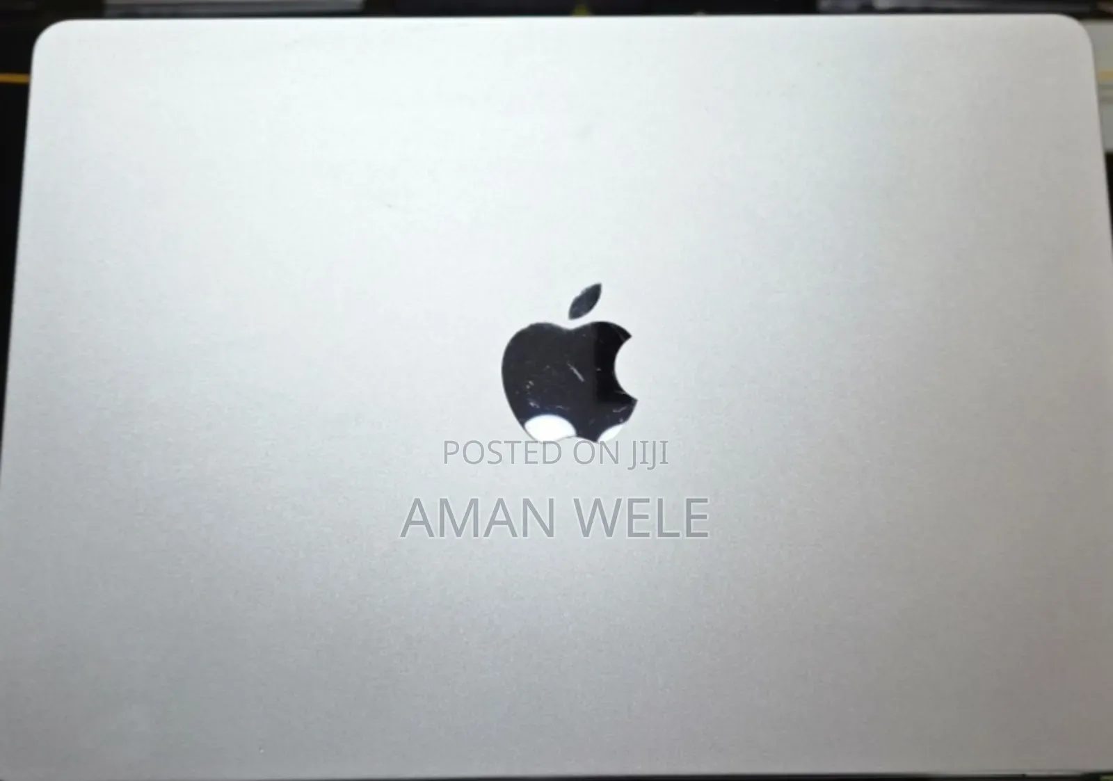 New Laptop Apple MacBook Air 2022 M2 16GB Intel SSD 256GB