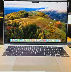 New Laptop Apple MacBook Air 2022 M2 16GB Apple M2 SSD 256GB