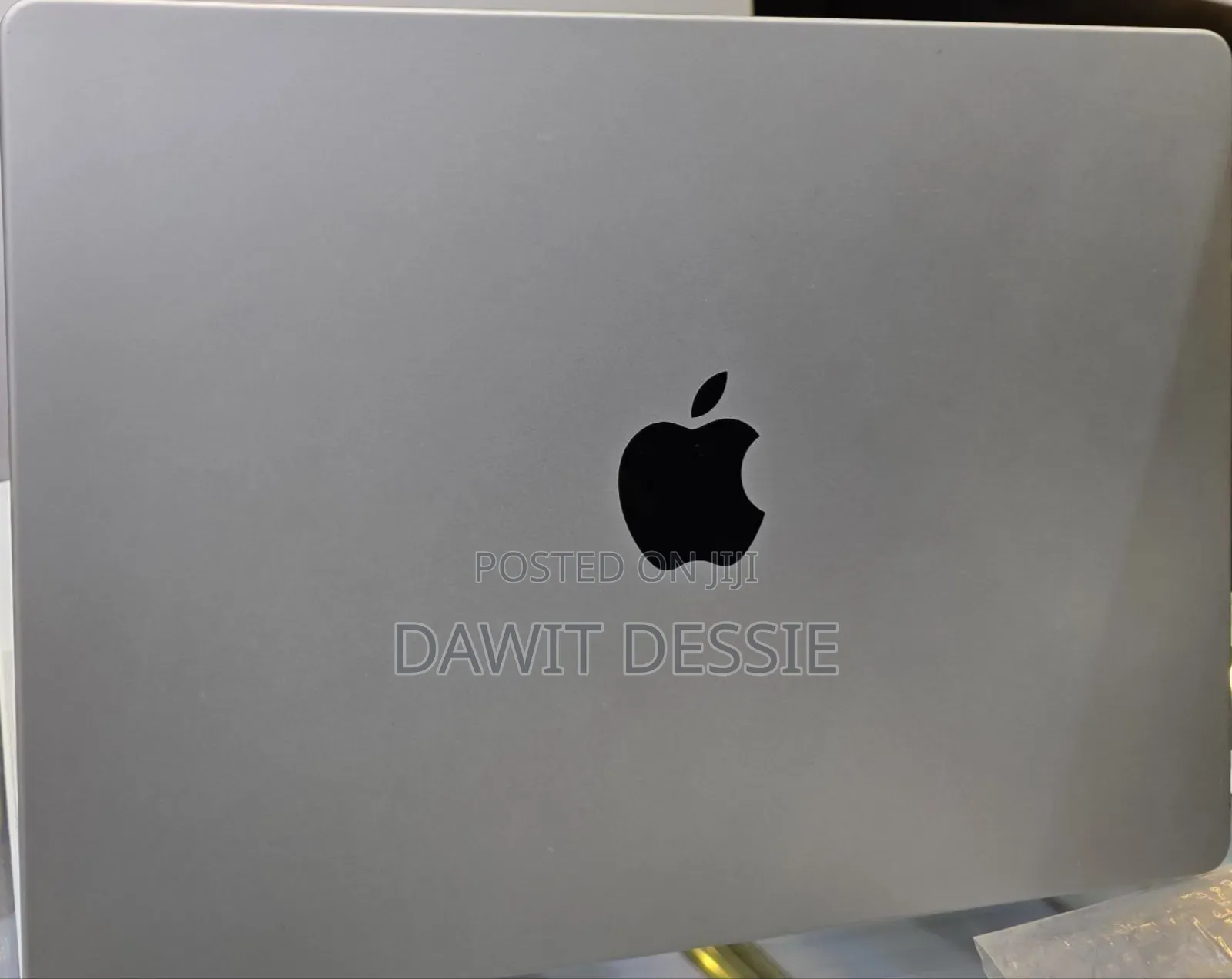 New Laptop Apple MacBook Pro M1 16GB Intel Core I7 SSD 512GB