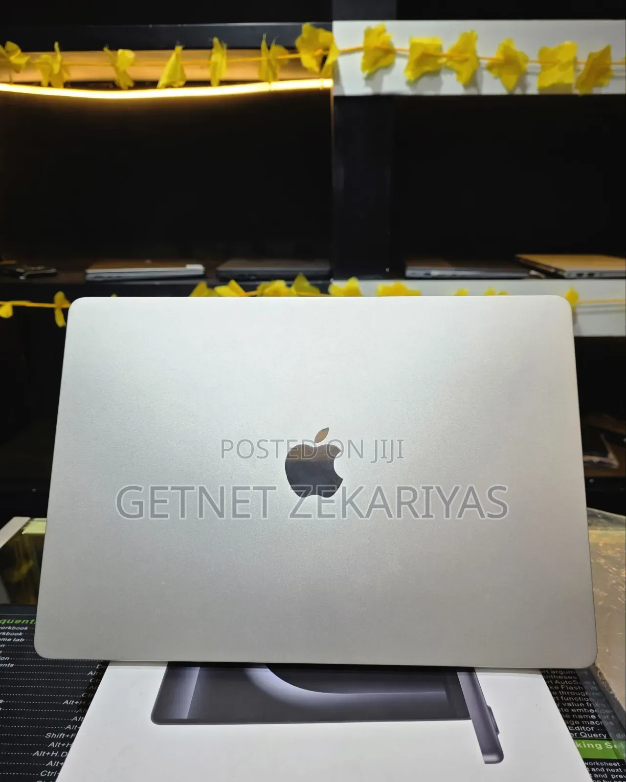 New Laptop Apple MacBook Pro 16GB Apple M1 Pro SSD 512GB