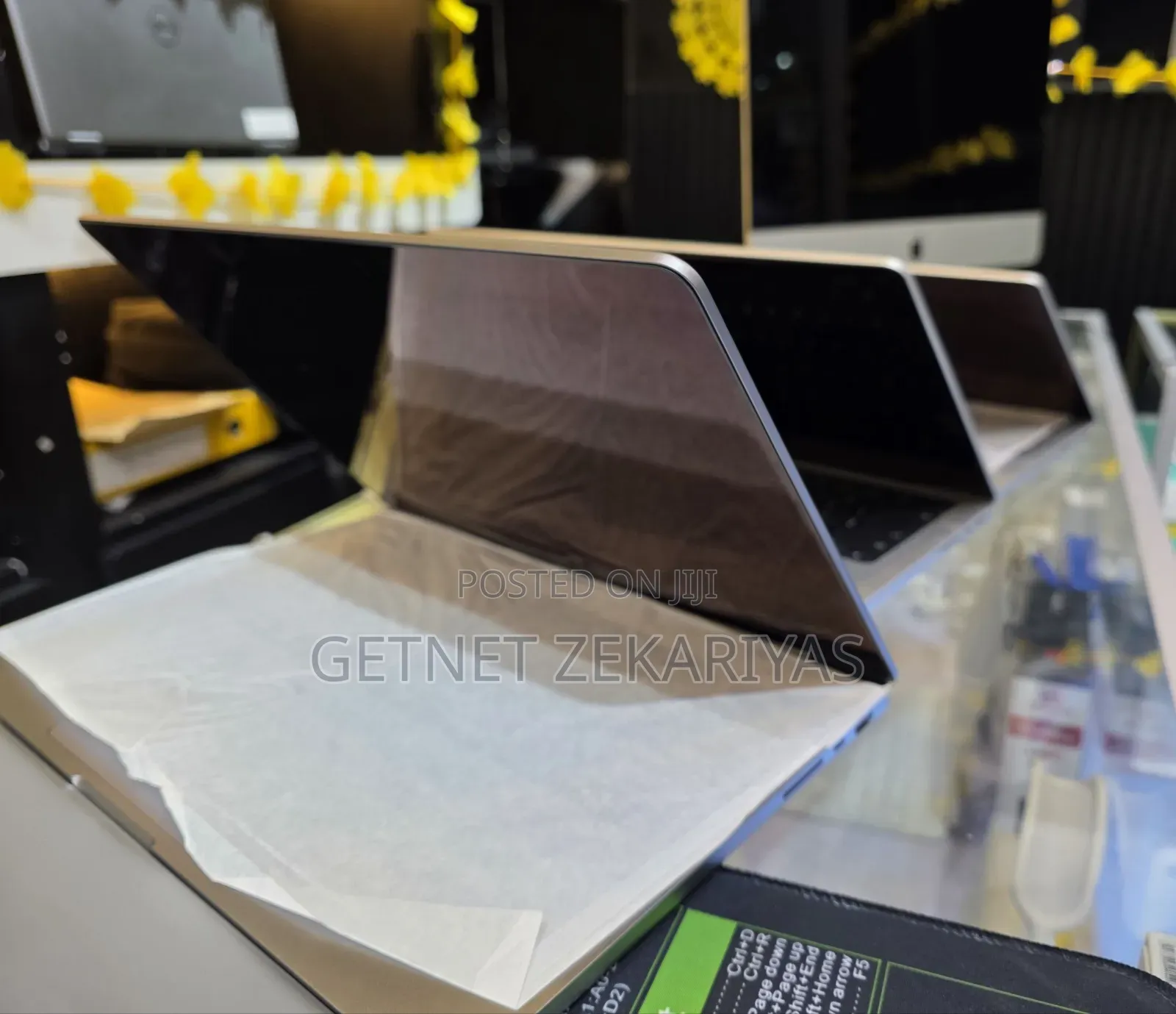 New Laptop Apple MacBook Pro 16GB Apple M1 Pro SSD 512GB