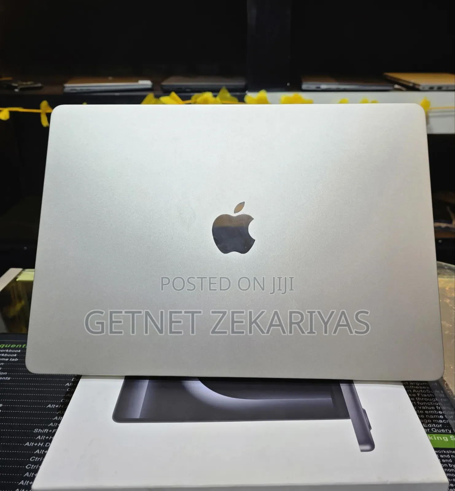 New Laptop Apple MacBook Pro 16GB Apple M1 Pro SSD 512GB