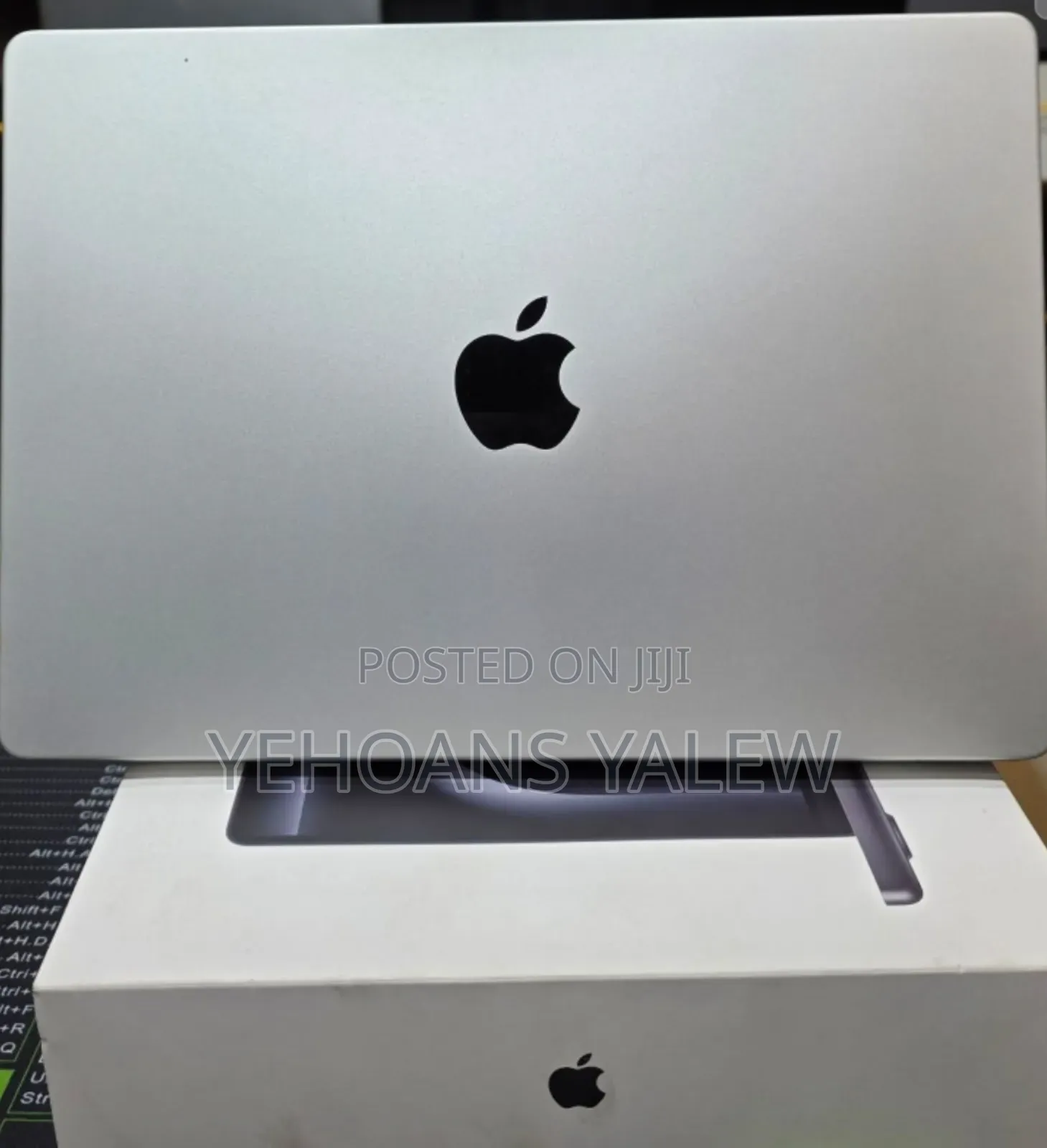 New Laptop Apple MacBook Pro M1 16GB Apple M1 Pro SSD 512GB