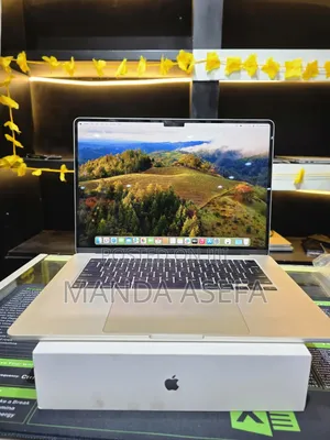 Photo - New Laptop Apple MacBook Air 16GB Apple M3 SSD 256GB