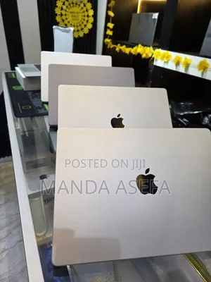 New Laptop Apple MacBook Pro M1 16GB Apple M1 Pro SSD 512GB