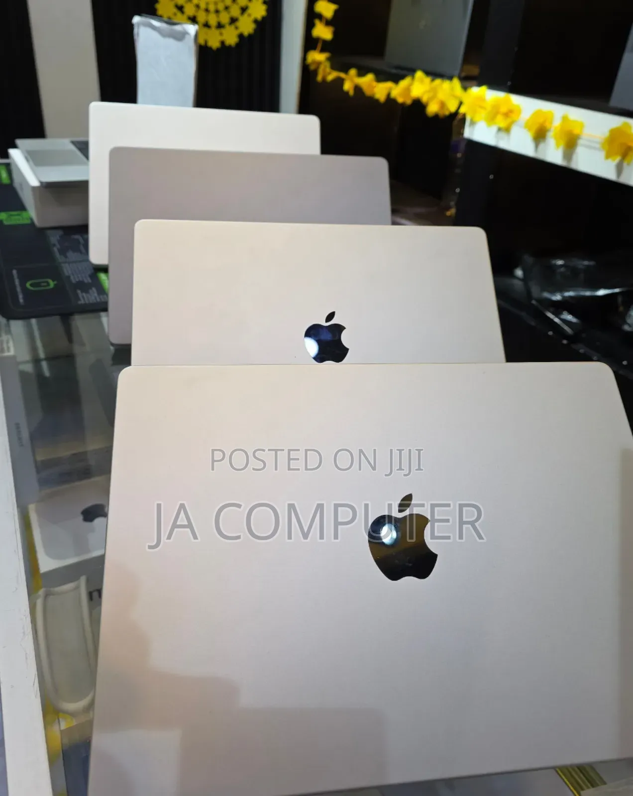 New Laptop Apple MacBook Pro M1 16GB Apple M1 Pro SSD 512GB