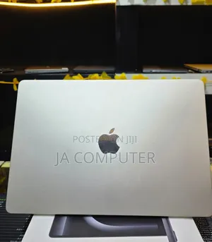 New Laptop Apple MacBook Pro M1 16GB Apple M1 Pro SSD 512GB